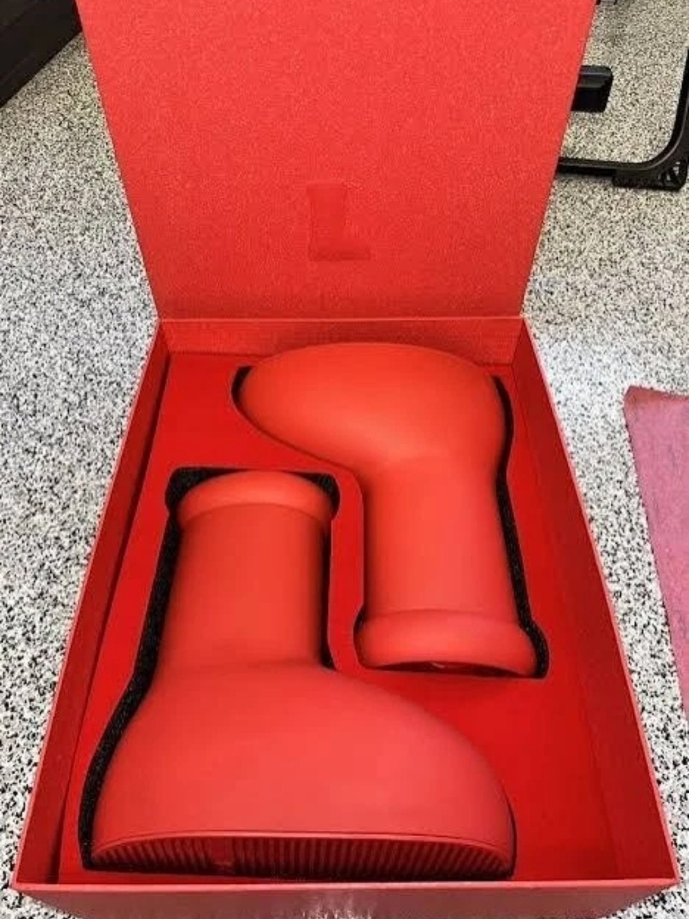 MSCHF Big Red Boot size US7.5-8) Brand NEW NIB Never Wor - Picture 4 of 9